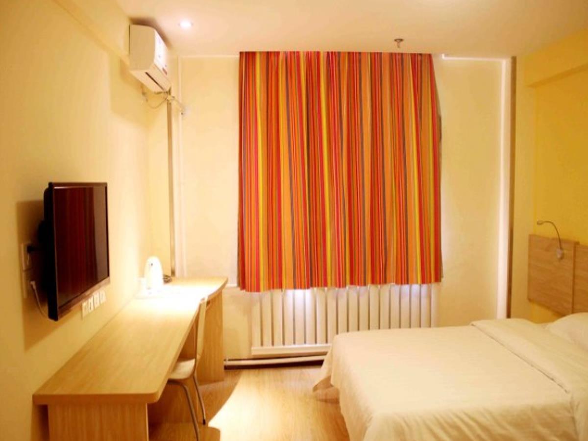 7Days Inn Deyang Zhongjiang Kuishan Park Bagian luar foto