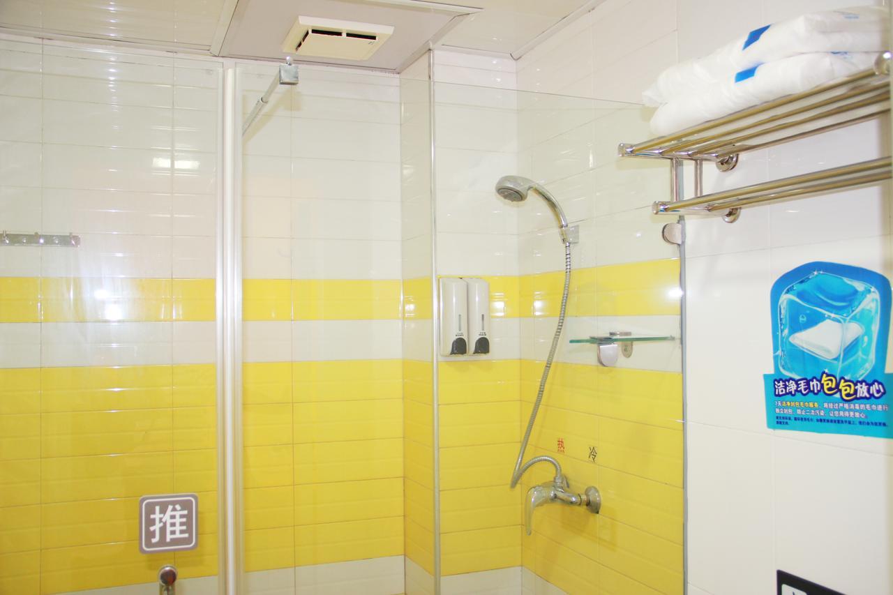 7Days Inn Deyang Zhongjiang Kuishan Park Bagian luar foto