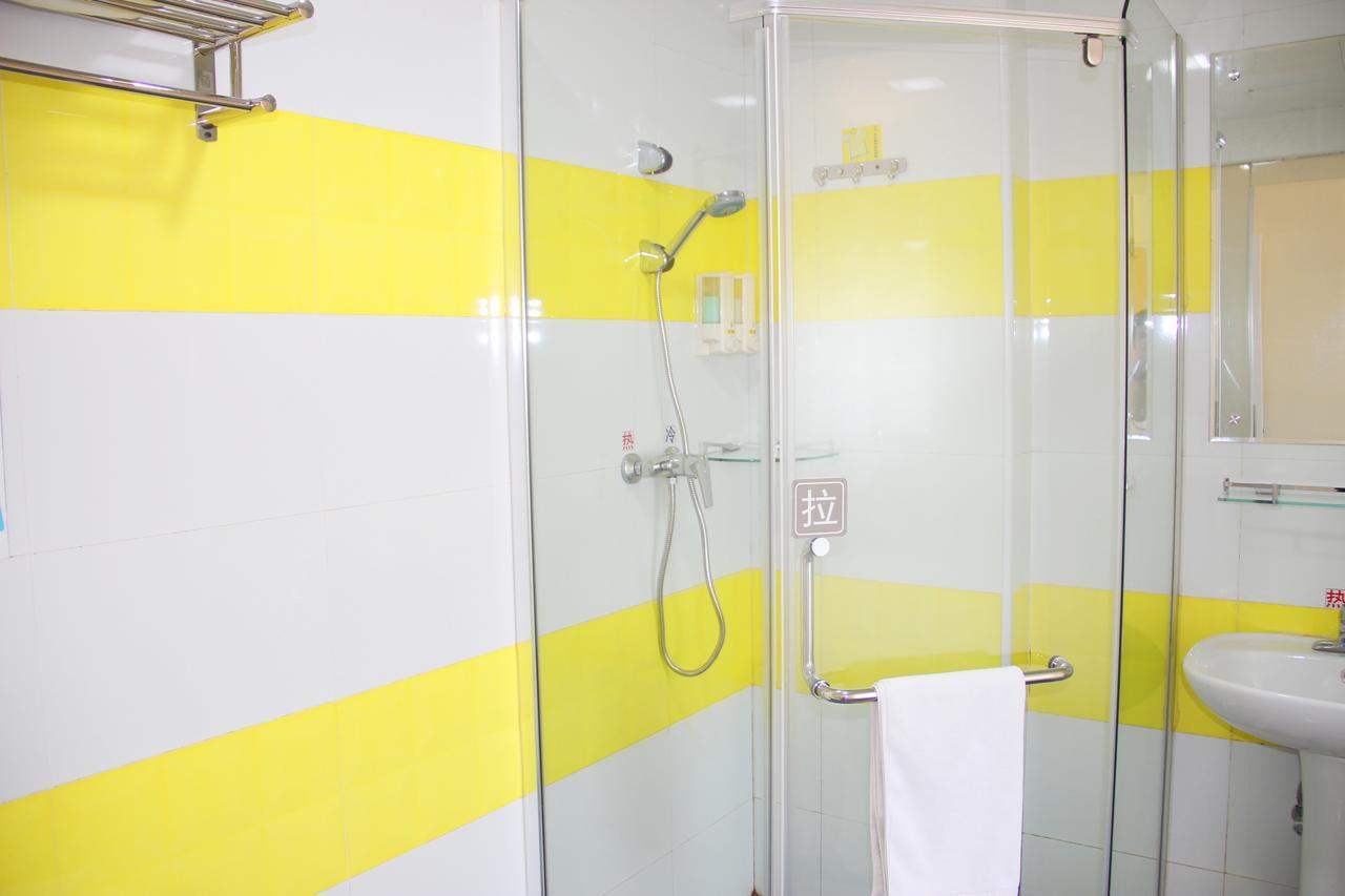 7Days Inn Deyang Zhongjiang Kuishan Park Bagian luar foto
