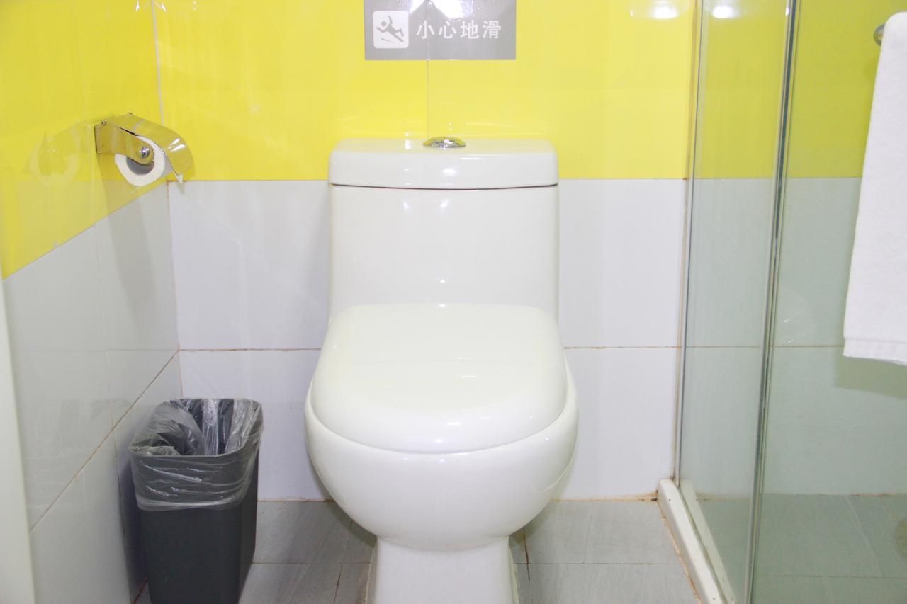 7Days Inn Deyang Zhongjiang Kuishan Park Bagian luar foto